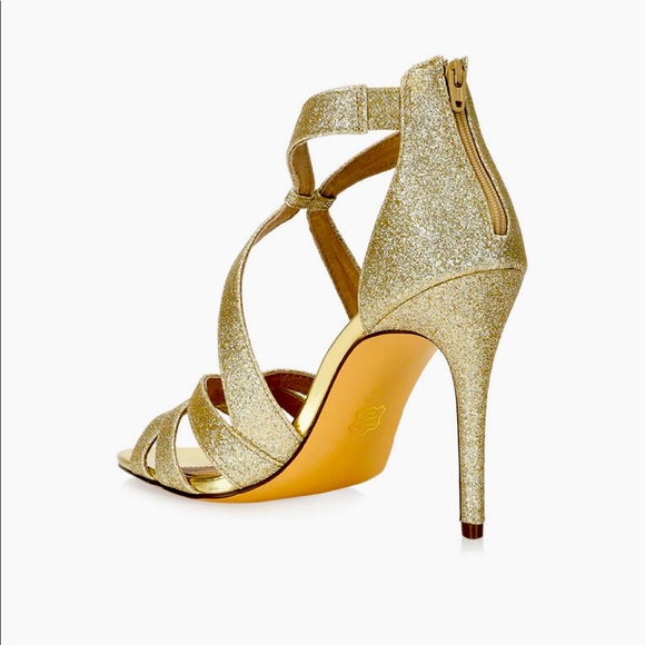 Brand new gorgeous shoes by Browns (Canada) - Picture 7 of 16